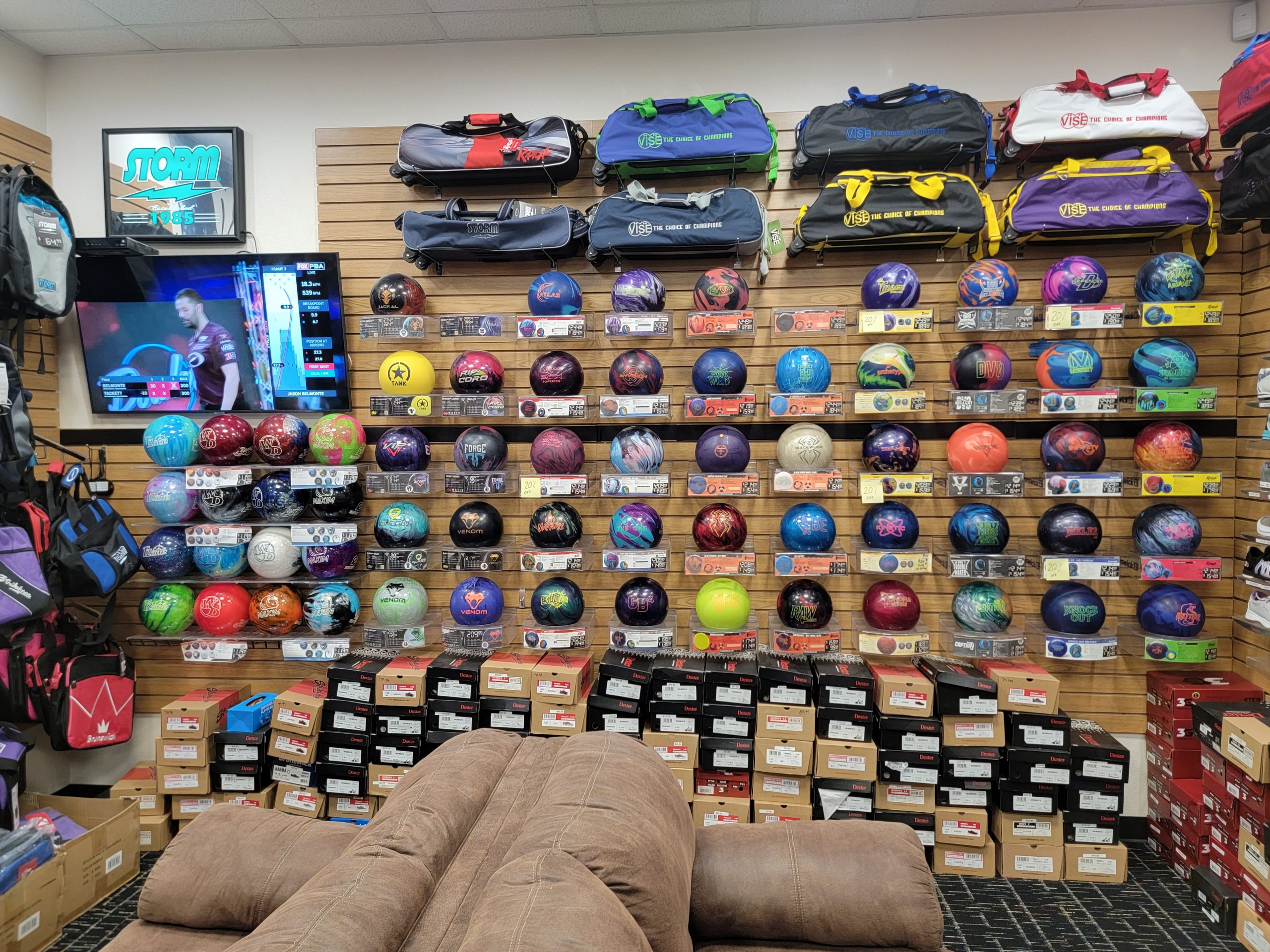 Pro Shop — Derby Bowl